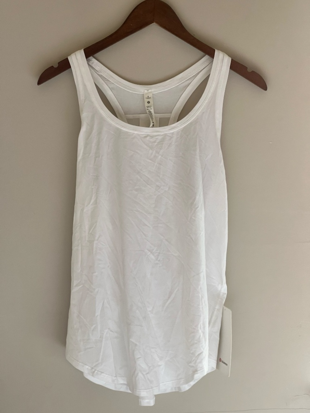 Lululemon love tank pleated size 8